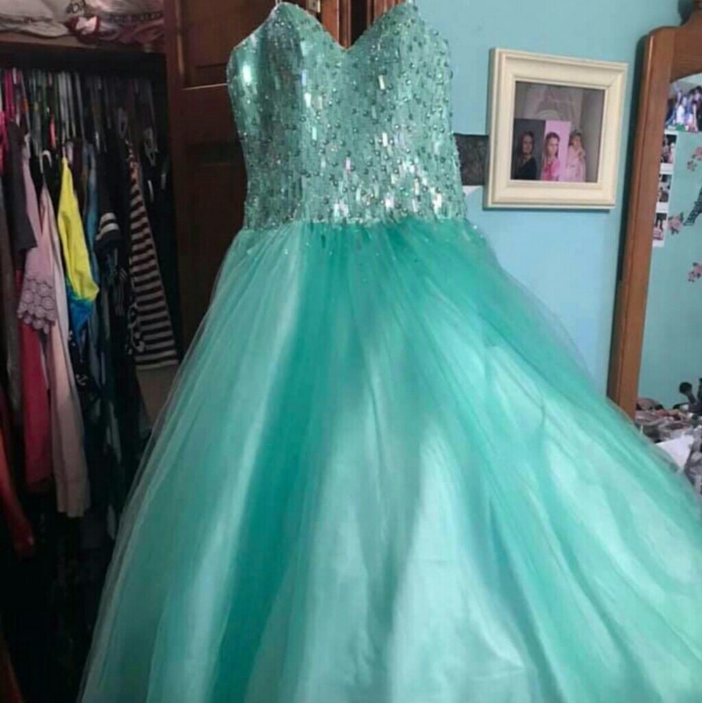 Pageant dress